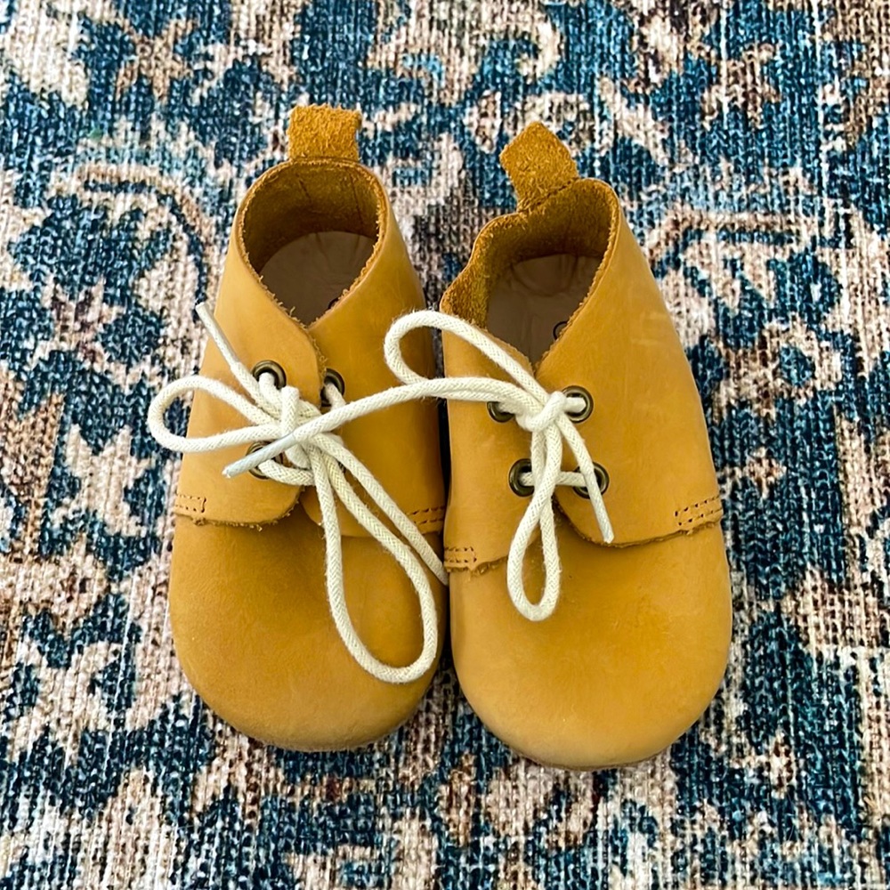 SZ 4 Piper Finn Moccasin Boots